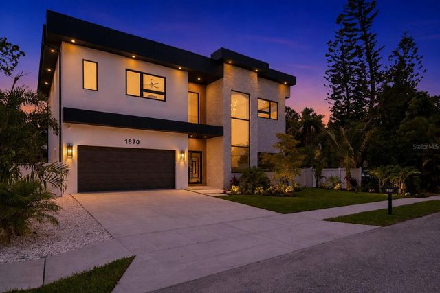 1870 JASMINE DRIVE, Sarasota, FL 34239
