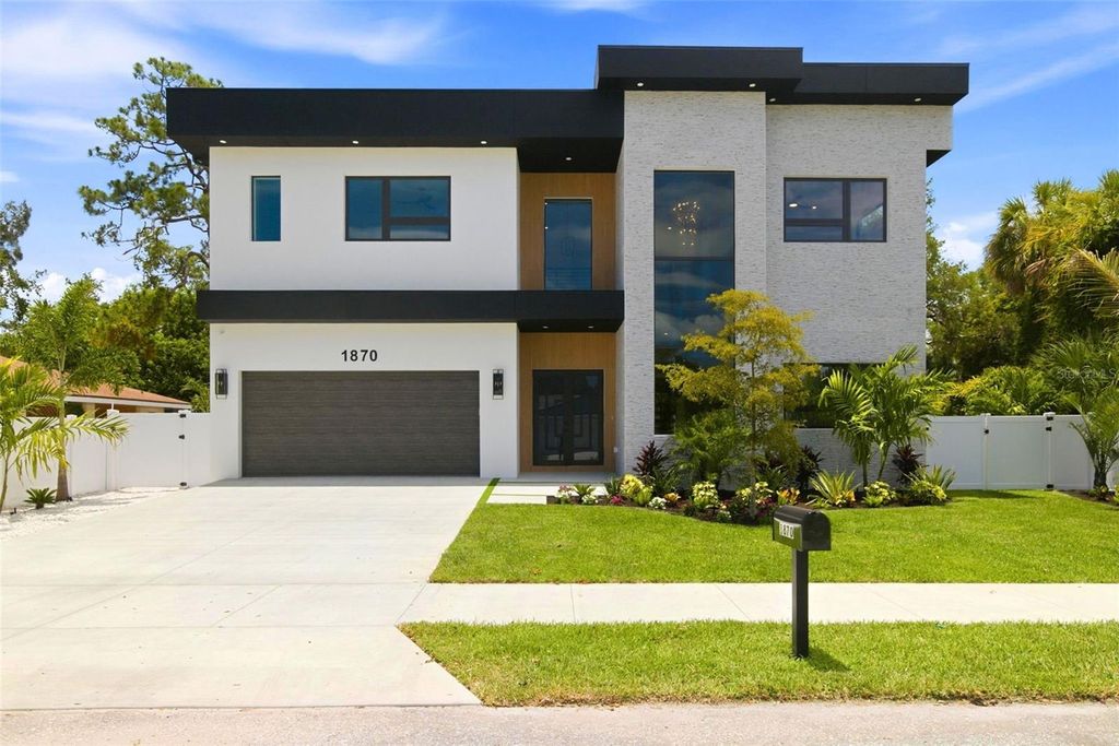 1870 JASMINE DRIVE, Sarasota, FL 34239
