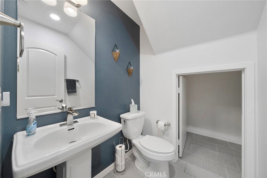 Image 13 of property listing at 4963 Laurel Street C, Montclair, CA 91763