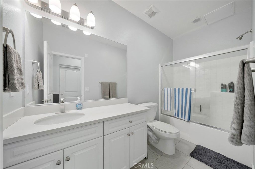 Image 17 of property listing at 4963 Laurel Street C, Montclair, CA 91763