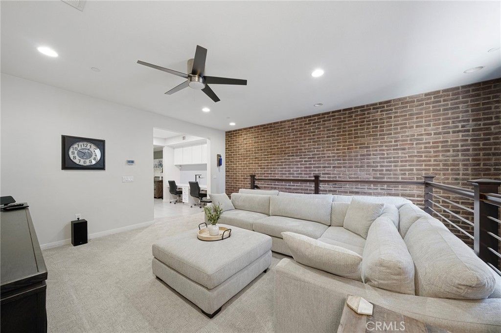 Image 6 of property listing at 4963 Laurel Street C, Montclair, CA 91763