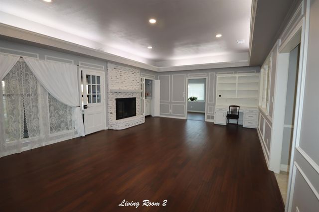 2409 Oakwood Drive, Carrollton, TX 75006