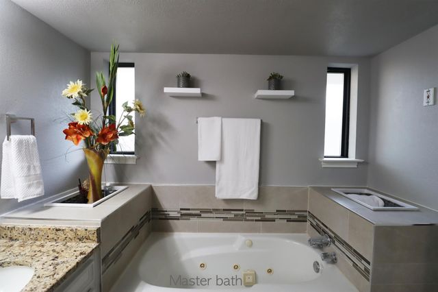 2409 Oakwood Drive, Carrollton, TX 75006