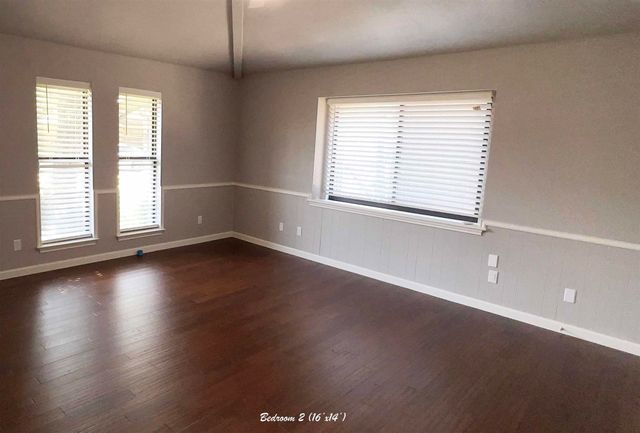 2409 Oakwood Drive, Carrollton, TX 75006