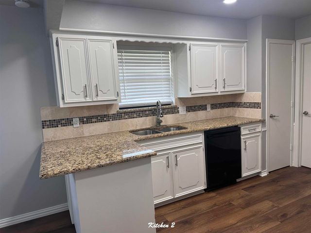 2409 Oakwood Drive, Carrollton, TX 75006