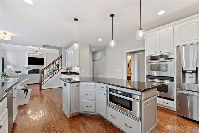 6738 Cherry Leaf Court, Mason, OH 45040