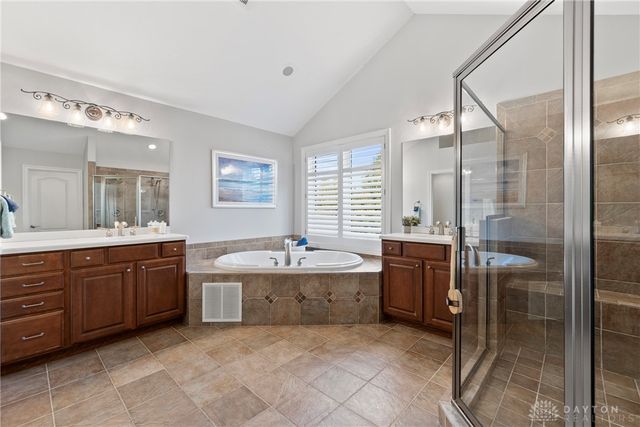 6738 Cherry Leaf Court, Mason, OH 45040