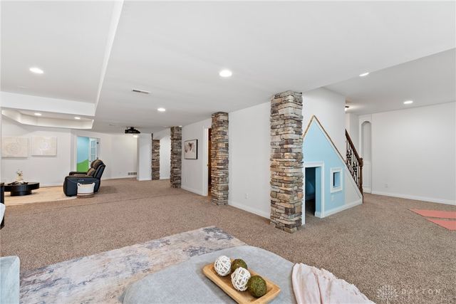 6738 Cherry Leaf Court, Mason, OH 45040
