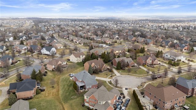 6738 Cherry Leaf Court, Mason, OH 45040