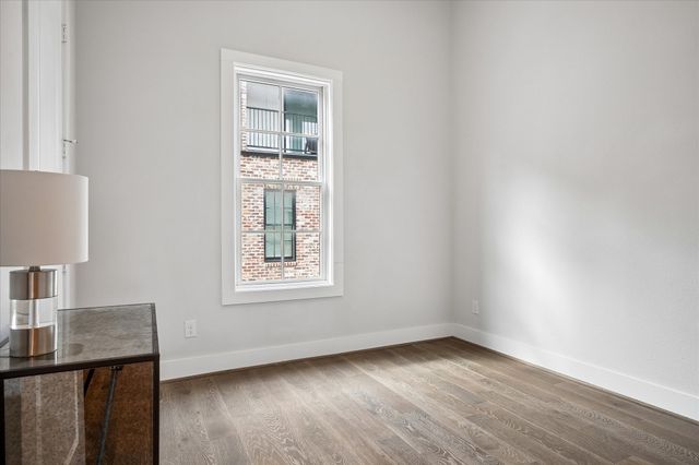 14957 Oak Street, Addison, TX 75001