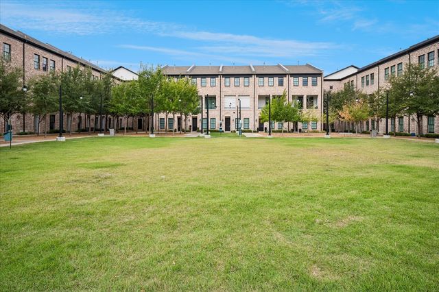 14957 Oak Street, Addison, TX 75001