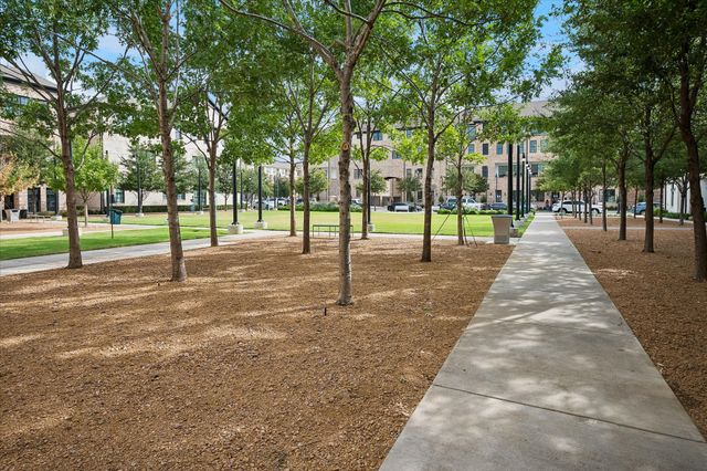 14957 Oak Street, Addison, TX 75001