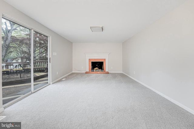 4696 FISHERMANS COVE, Dumfries, VA 22025