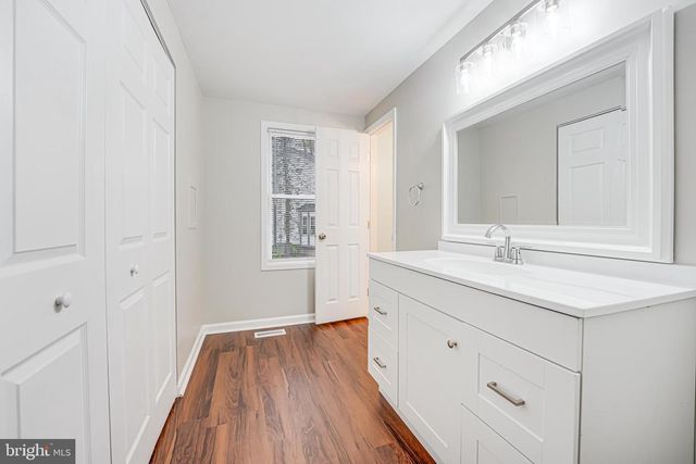 4696 FISHERMANS COVE, Dumfries, VA 22025