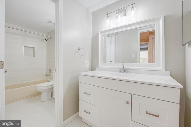 4696 FISHERMANS COVE, Dumfries, VA 22025