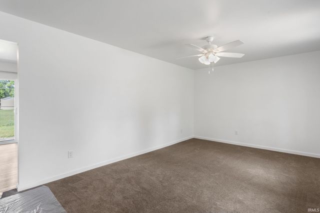 10181 Elsie Street, Osceola, IN 46561