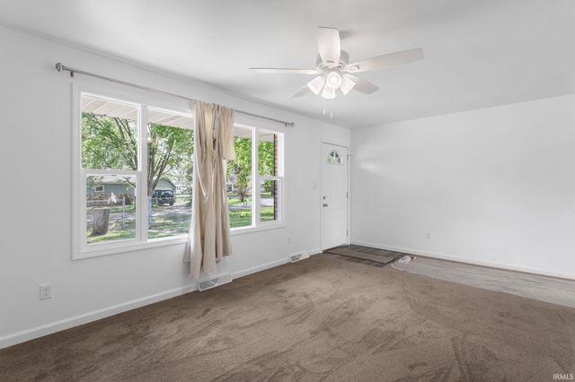 10181 Elsie Street, Osceola, IN 46561