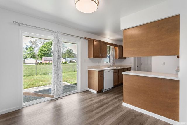 10181 Elsie Street, Osceola, IN 46561