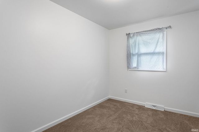 10181 Elsie Street, Osceola, IN 46561