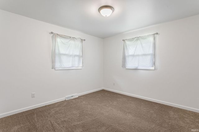 10181 Elsie Street, Osceola, IN 46561