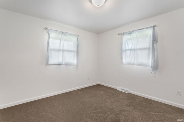 10181 Elsie Street, Osceola, IN 46561
