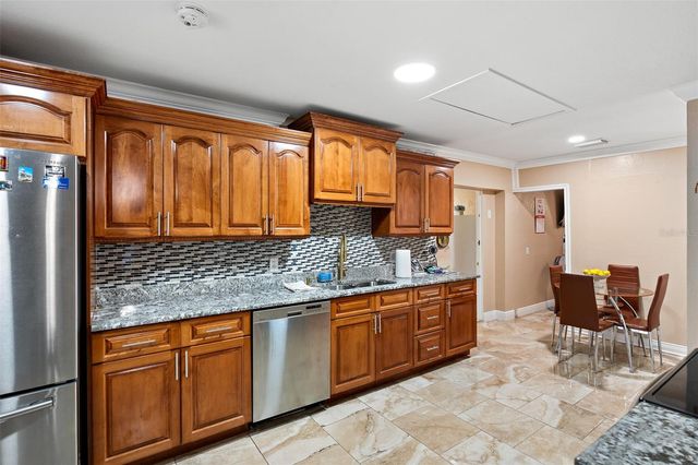 8903 CAMINO VILLA, Tampa, FL 33635