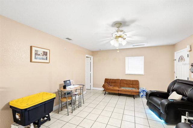 8903 CAMINO VILLA, Tampa, FL 33635