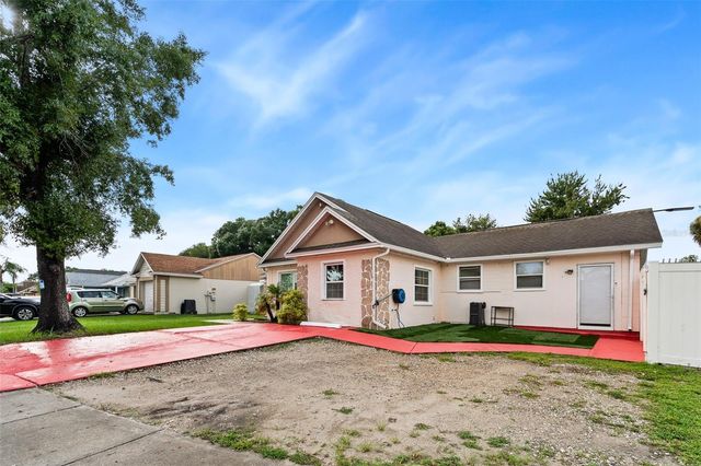 8903 CAMINO VILLA, Tampa, FL 33635