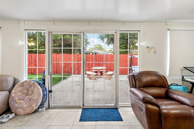 8903 CAMINO VILLA, Tampa, FL 33635