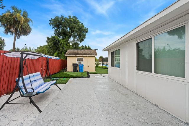 8903 CAMINO VILLA, Tampa, FL 33635