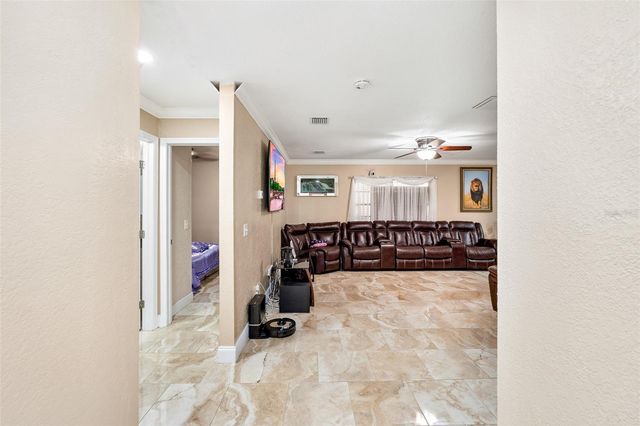 8903 CAMINO VILLA, Tampa, FL 33635