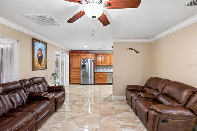 8903 CAMINO VILLA, Tampa, FL 33635