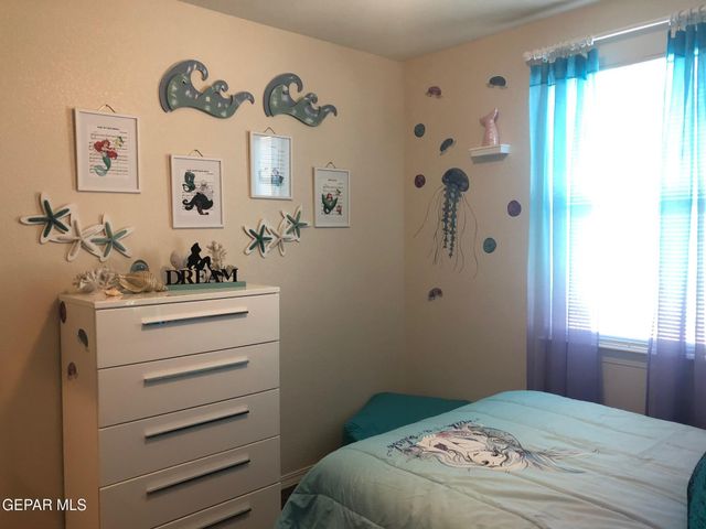 10705 Aaron Street, El Paso, TX 79924