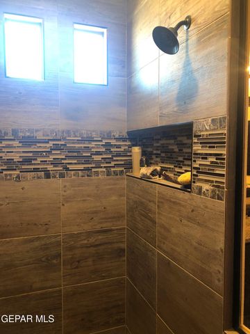 10705 Aaron Street, El Paso, TX 79924