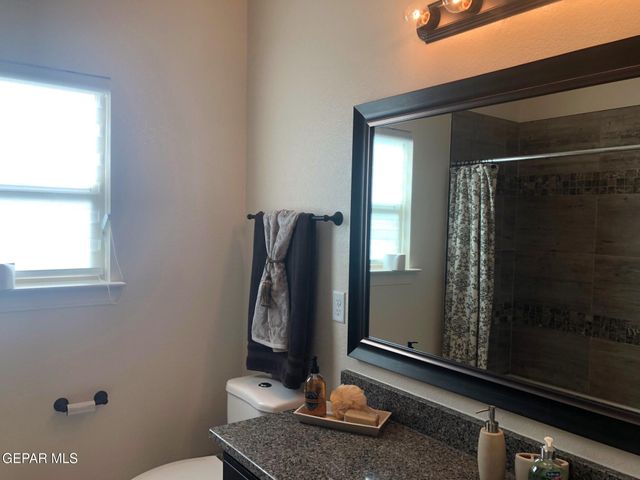 10705 Aaron Street, El Paso, TX 79924