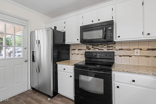 150 Brett Circle, Benson, NC 27504