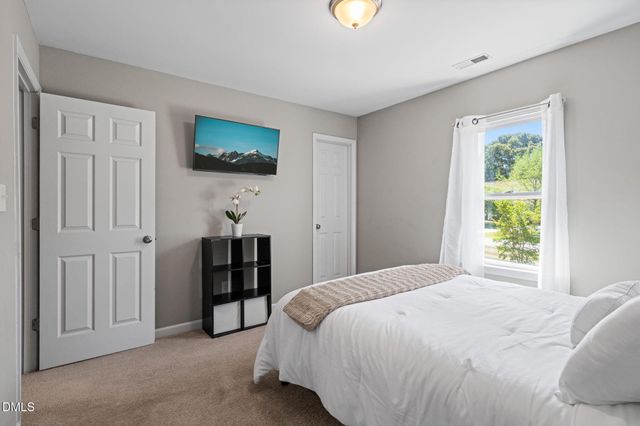 150 Brett Circle, Benson, NC 27504