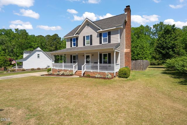150 Brett Circle, Benson, NC 27504