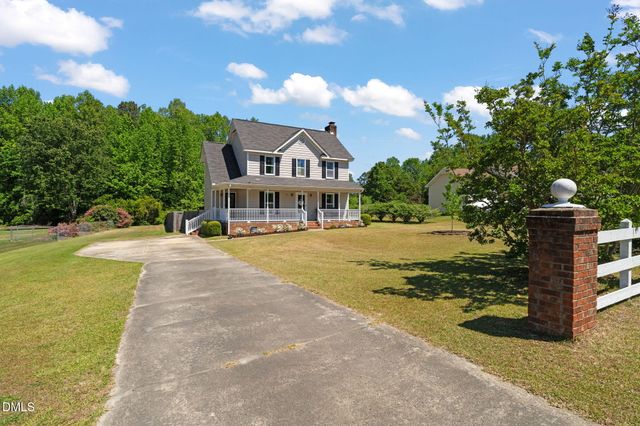 150 Brett Circle, Benson, NC 27504