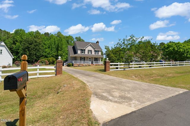 150 Brett Circle, Benson, NC 27504