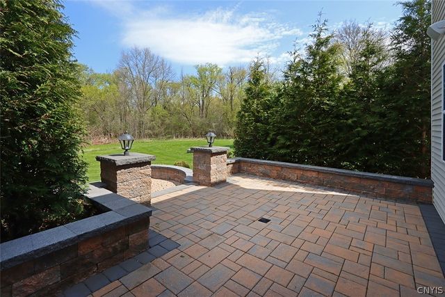 124 Turning Leaf Drive, Manlius, NY 13104