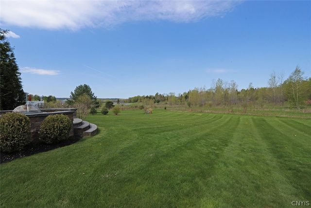 124 Turning Leaf Drive, Manlius, NY 13104