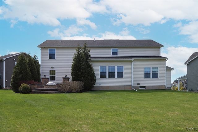 124 Turning Leaf Drive, Manlius, NY 13104