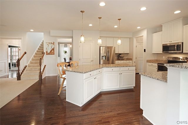 124 Turning Leaf Drive, Manlius, NY 13104