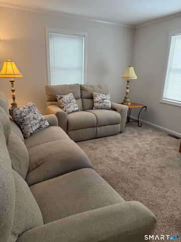 13 Dunham Drive 13, Guilford, CT 06437