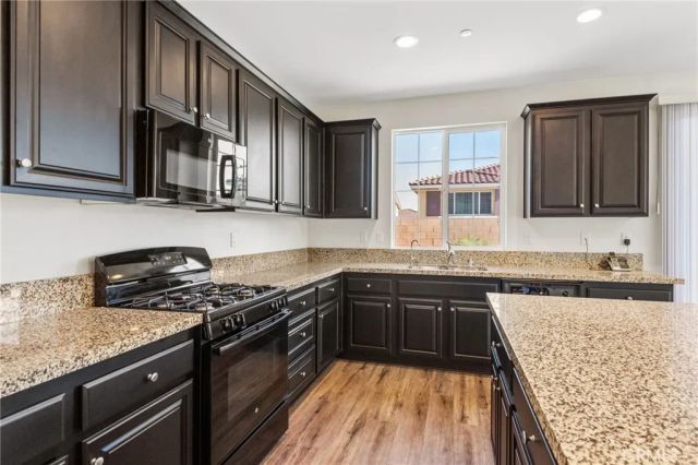 16939 Sandoval, Fontana, CA 92336