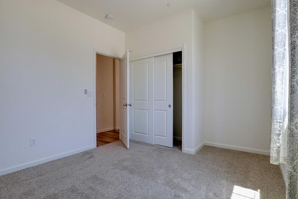 Image 12 of property listing at 4049 San Jose Avenue, Clovis, CA 93619