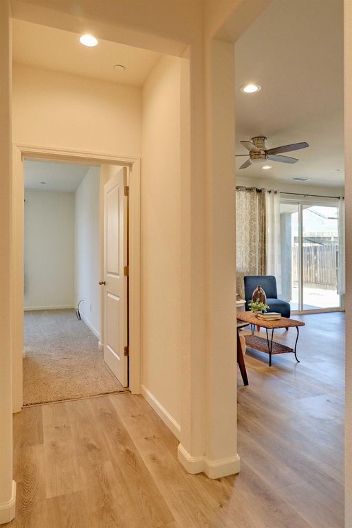 Image 19 of property listing at 4049 San Jose Avenue, Clovis, CA 93619