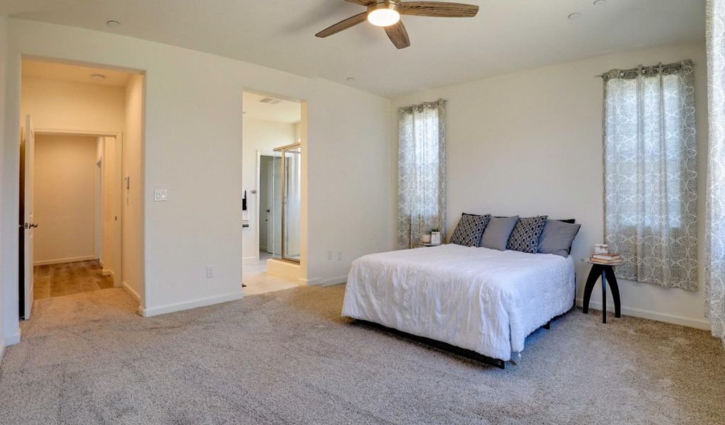 Image 22 of property listing at 4049 San Jose Avenue, Clovis, CA 93619