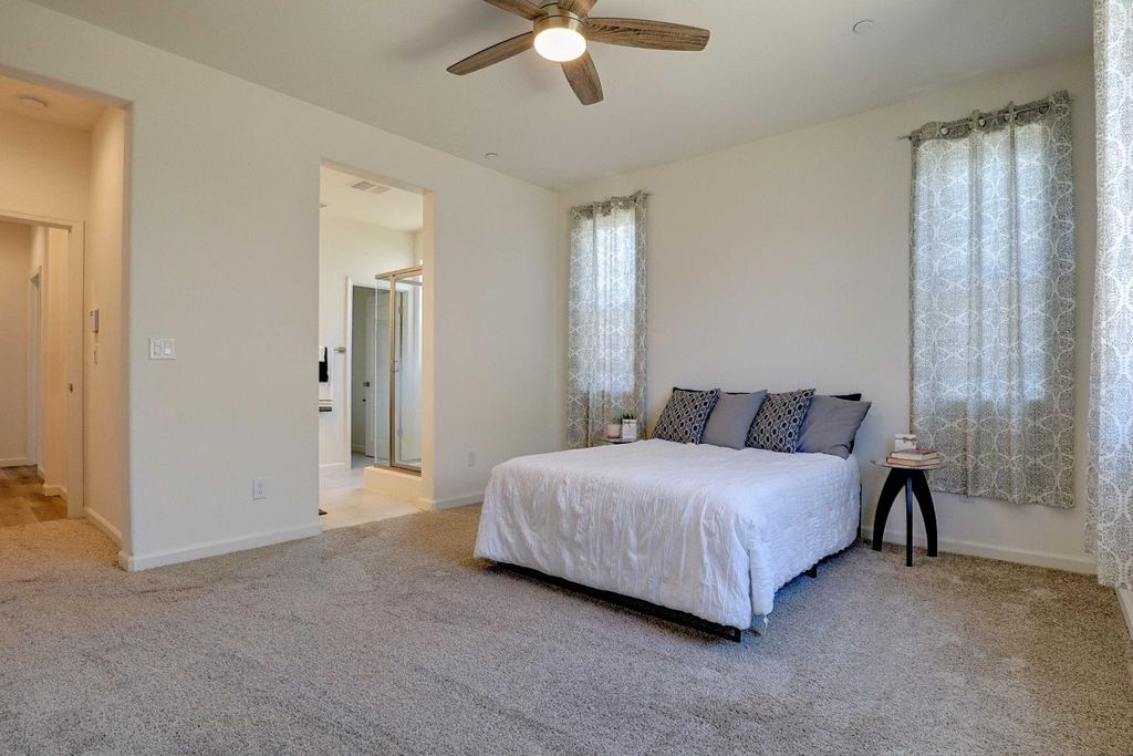 Image 23 of property listing at 4049 San Jose Avenue, Clovis, CA 93619